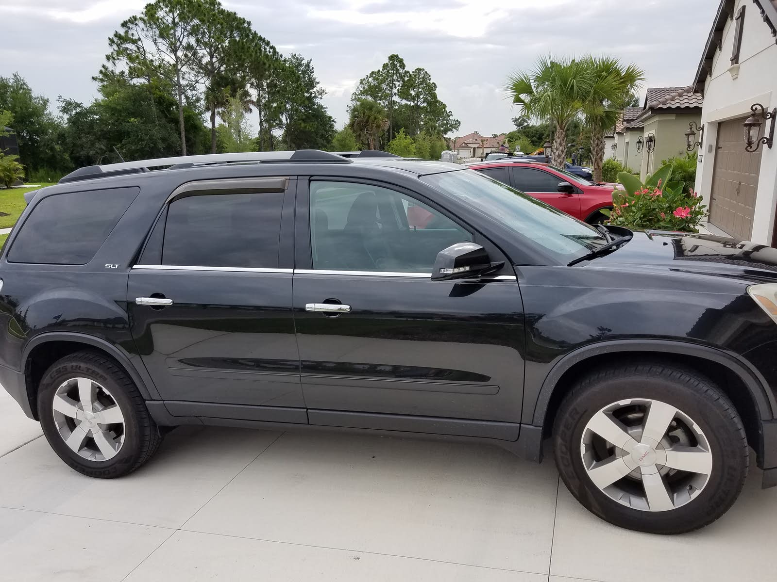 2011 GMC Acadia Overview CarGurus