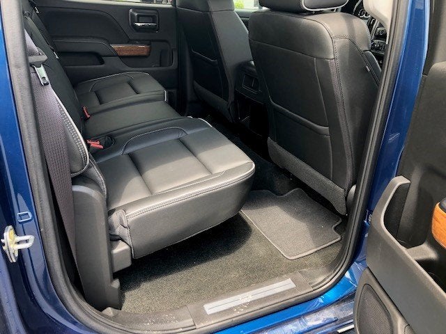 2017 Chevrolet Silverado 3500hd Interior Pictures Cargurus
