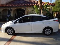 2017 Toyota Prius Picture Gallery
