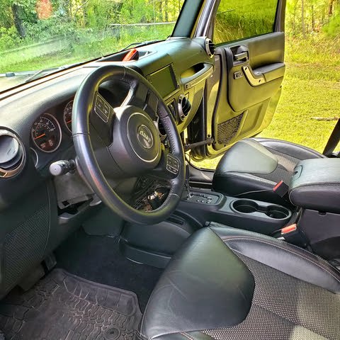 2016 Jeep Wrangler Unlimited - Interior Pictures - CarGurus 2013 Jeep Wrangler Black Interior