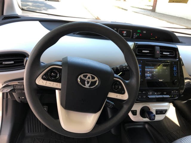 2018 Toyota Prius Interior Pictures Cargurus