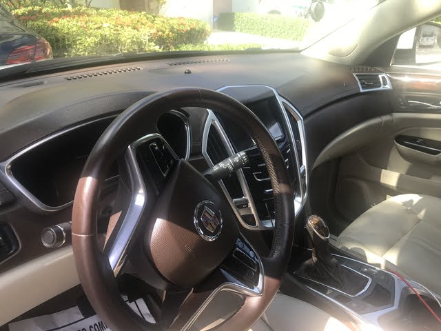 16 Cadillac Srx Interior Pictures Cargurus