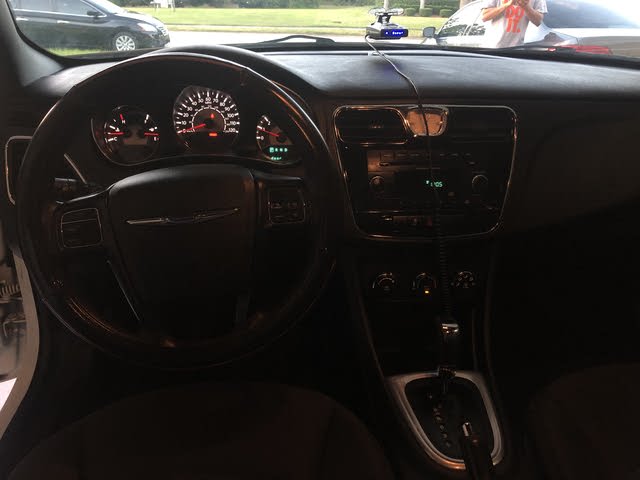2014 Chrysler 200 Interior Pictures Cargurus