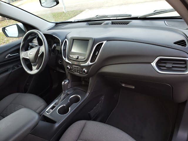 18 Chevrolet Equinox Interior Pictures Cargurus