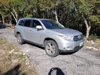 2011 Toyota Highlander Picture Gallery