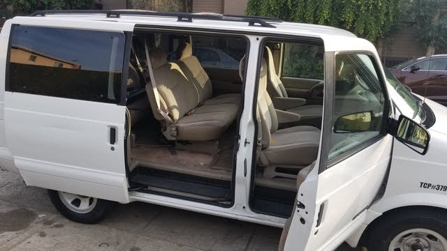 safari minivan