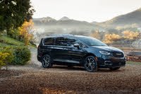2021 Chrysler Pacifica Picture Gallery