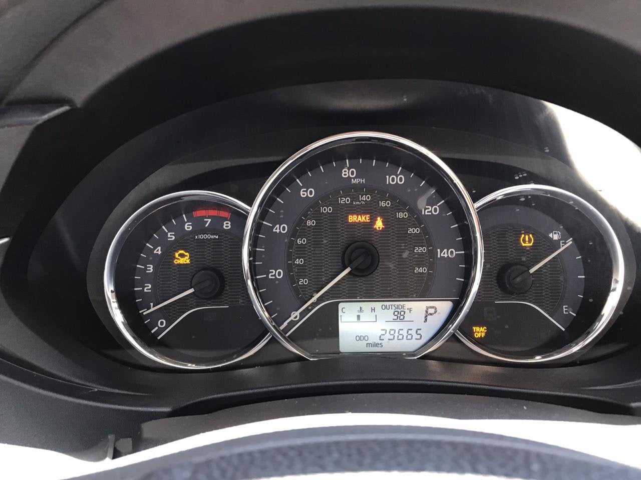 Overfladisk Reorganisere Sinewi Toyota Corolla Questions - Why did my check engine light,and my traction  control light come on, a... - CarGurus