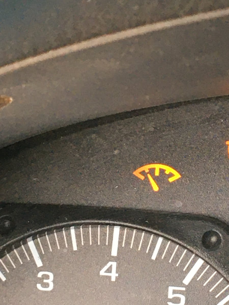 Chevrolet Trailblazer Questions - what is this warning light on 2005