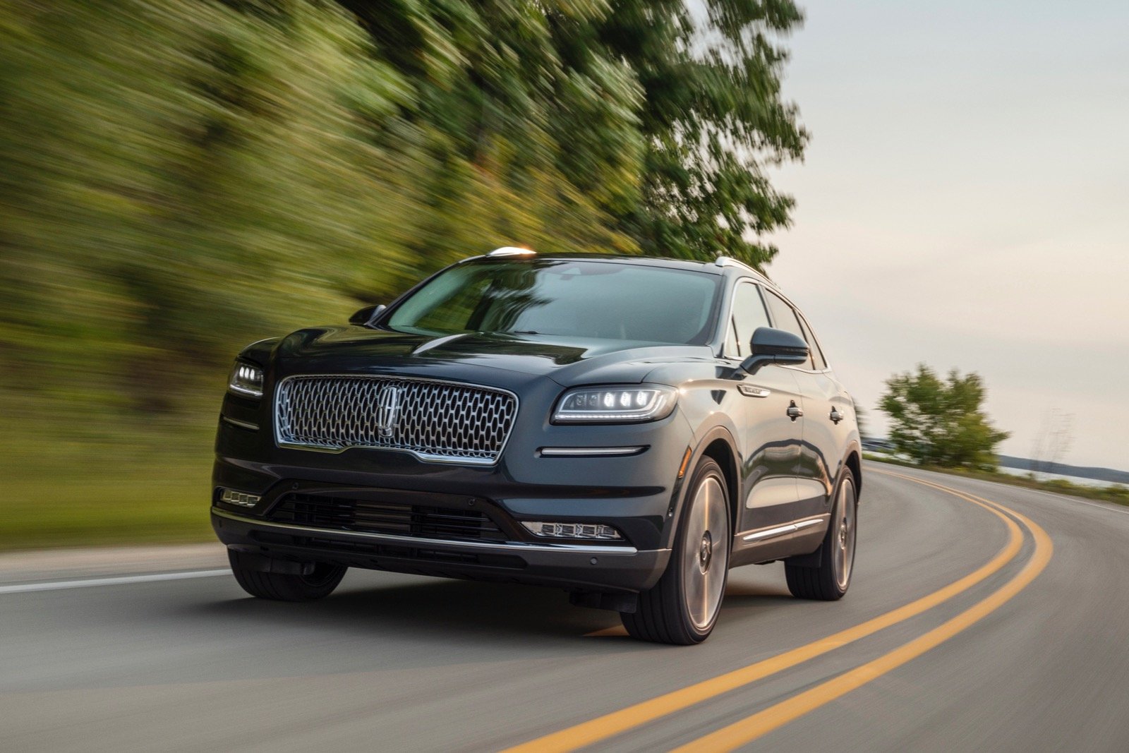 2021 Lincoln Nautilus Test Drive Review - CarGurus