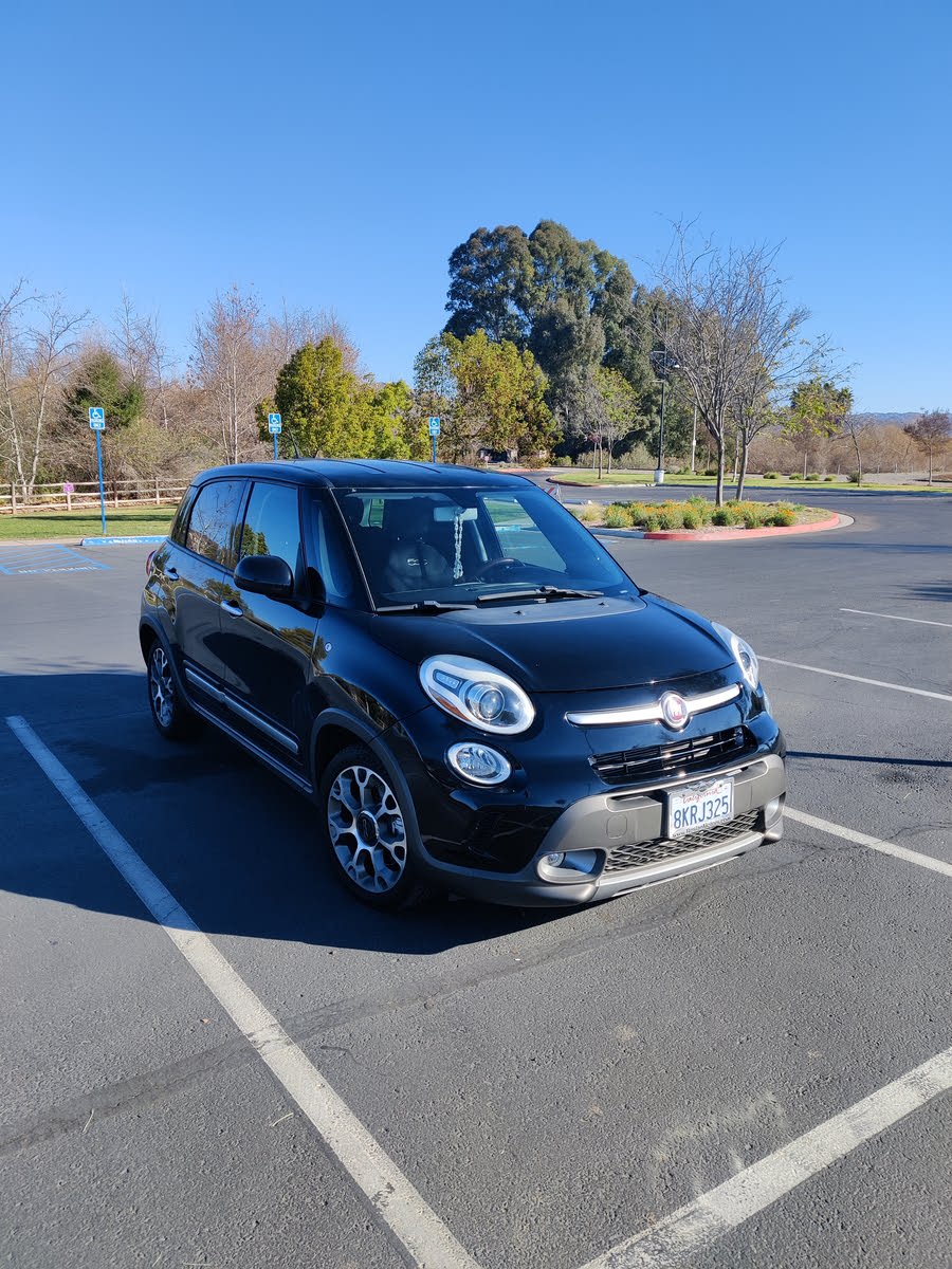 We might have a problem. We bought our fourth fiat 500. This one is a 2012  Gucci. We bought it for my 16 year old daughter. She loves it. : r/fiat500