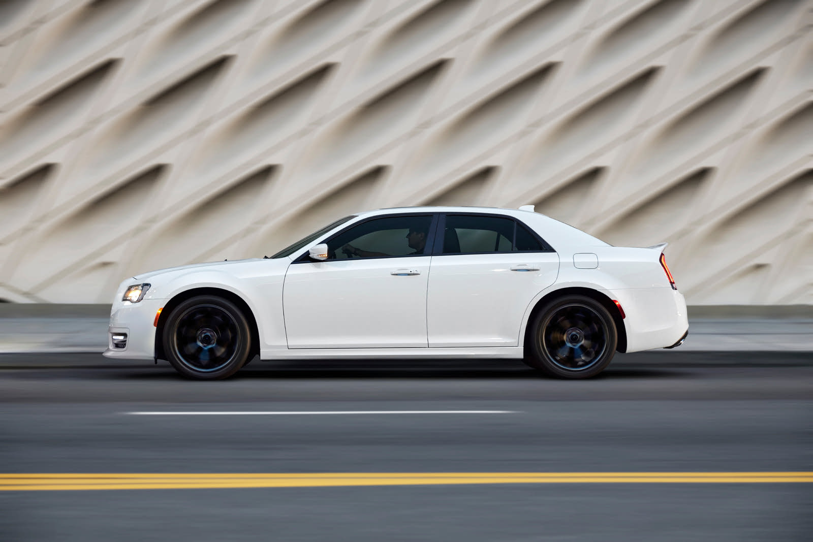 Chrysler 300 Test Drive Review - CarGurus