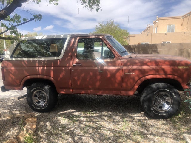 1982 Ford Bronco STD 4WD